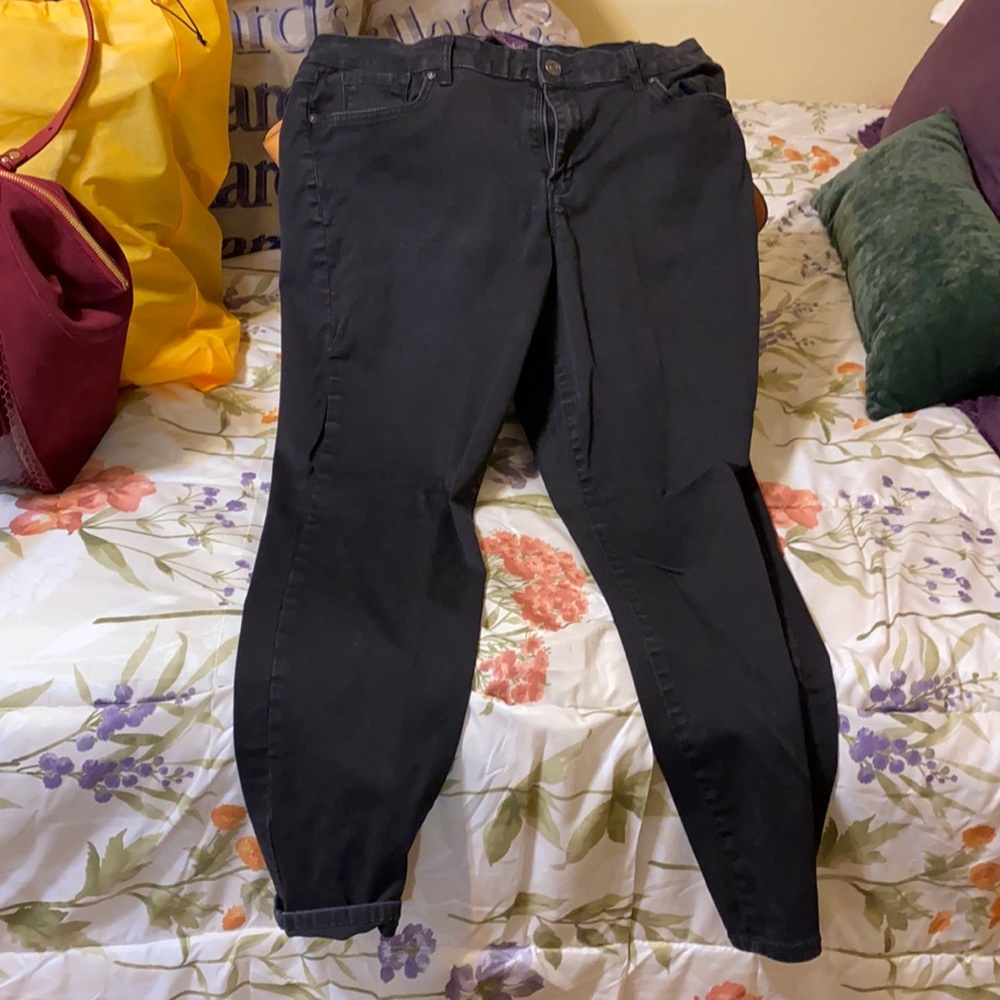 Pre loved Gloria Vanderbilt size 16 jeans